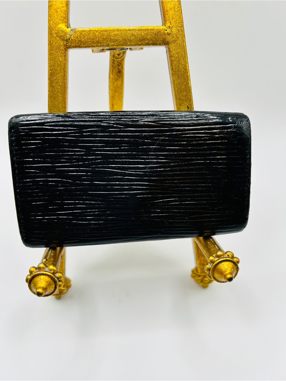 Louis Vuitton Black Epi Textured Four Key Holder with Brass Accents Fair/Good
